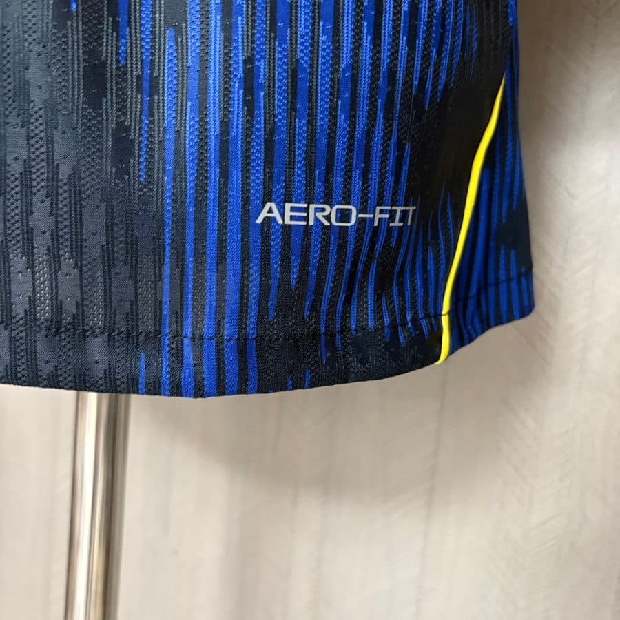 Detalhe do tecido AERO-FIT da camisa Brasil reserva Jordan